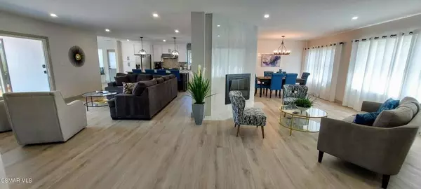 17 Maxine DR, Camarillo, CA 93010