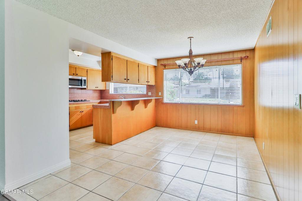 Simi Valley, CA 93065,1234 Lundy DR