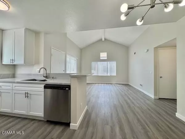 Newhall, CA 91321,24479 Valle Del Oro #205