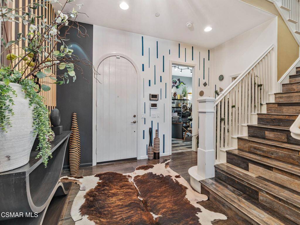 Saugus, CA 91350,27636 Camellia DR