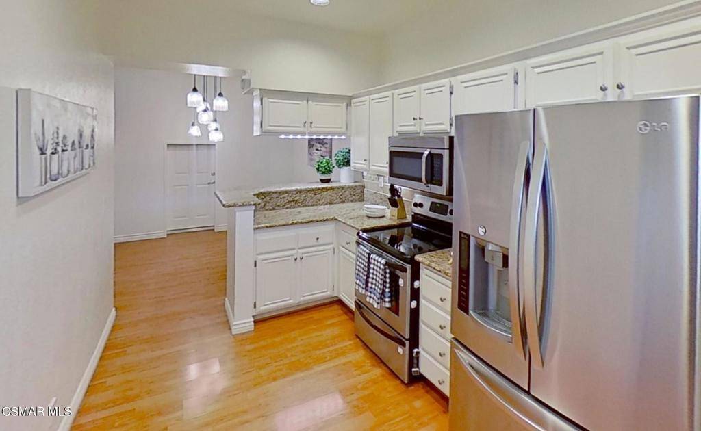 Oak Park, CA 91377,5785 Oak Bank TRL #105