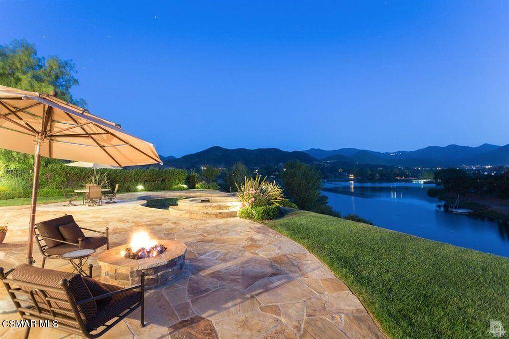 Lake Sherwood, CA 91361,252 David LN