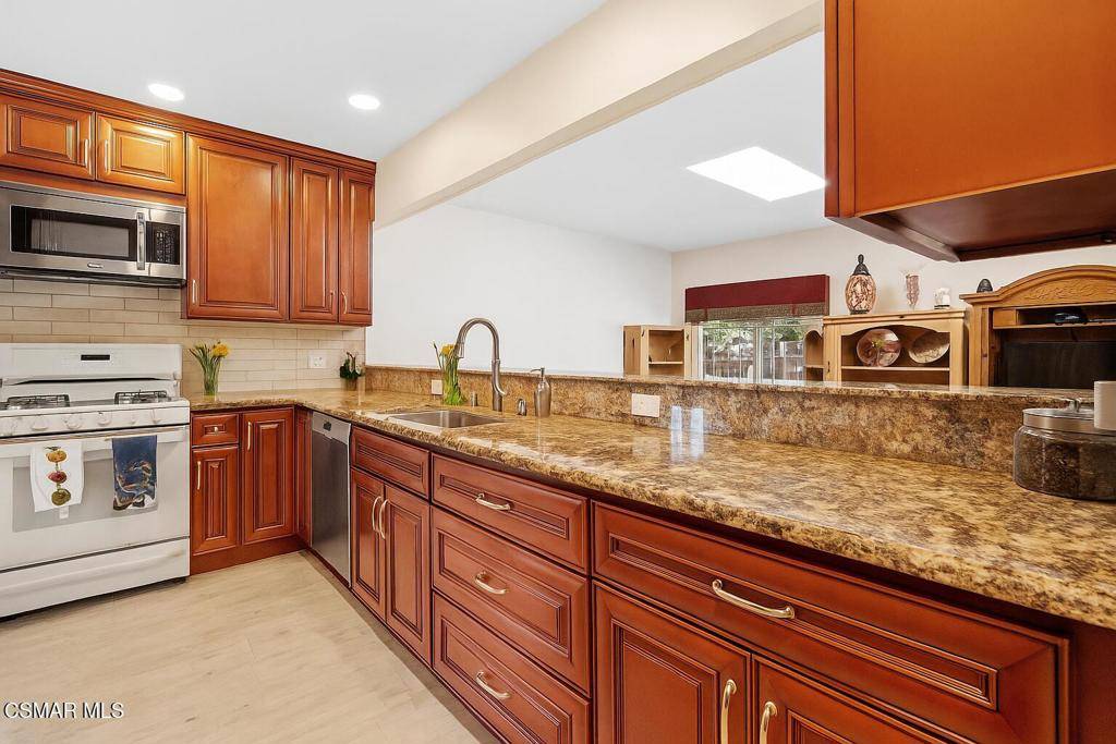 Thousand Oaks, CA 91360,1455 Calle Colina