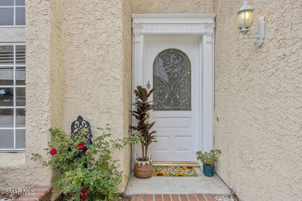 Agoura Hills, CA 91301,27535 Freetown LN
