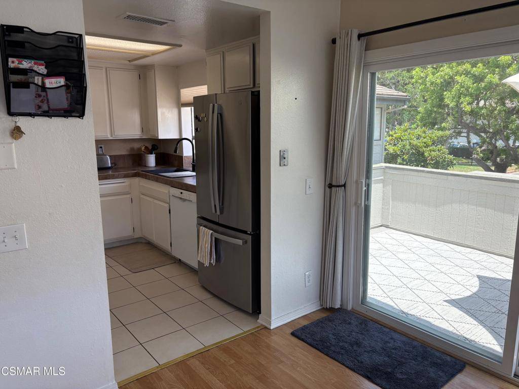 Simi Valley, CA 93063,6459 Stoney View LN #1