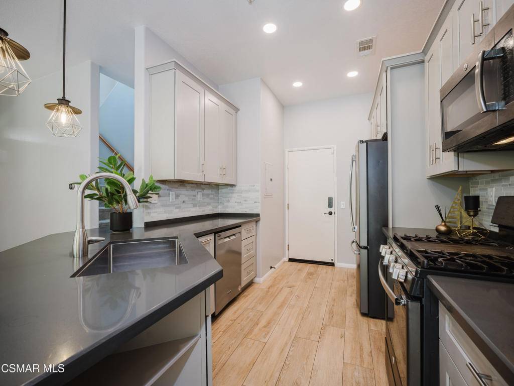 Newbury Park, CA 91320,1368 Ashton Park LN