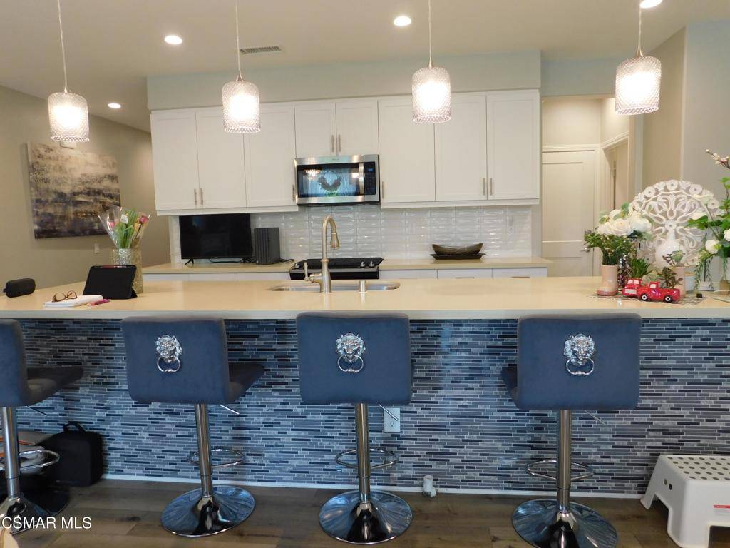 249 Morro WAY, Simi Valley, CA 93065