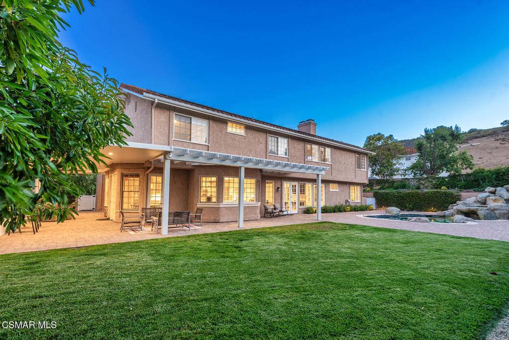 Agoura Hills, CA 91301,29621 Ridgeway DR