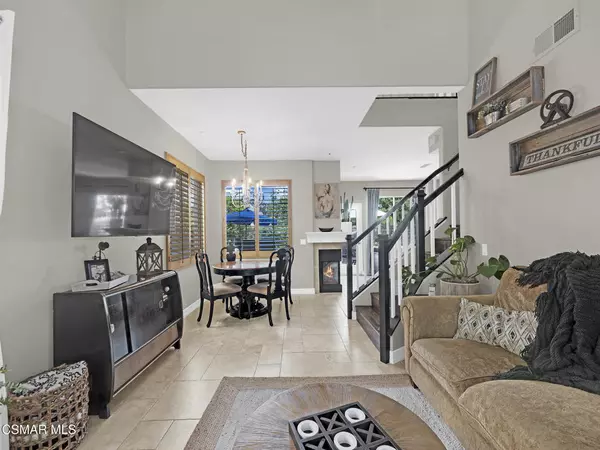 Simi Valley, CA 93065,293 Springmist LN