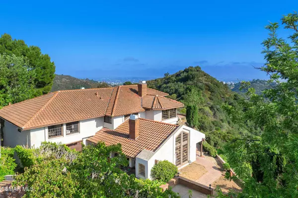 Los Angeles, CA 90077,2457 Angelo DR