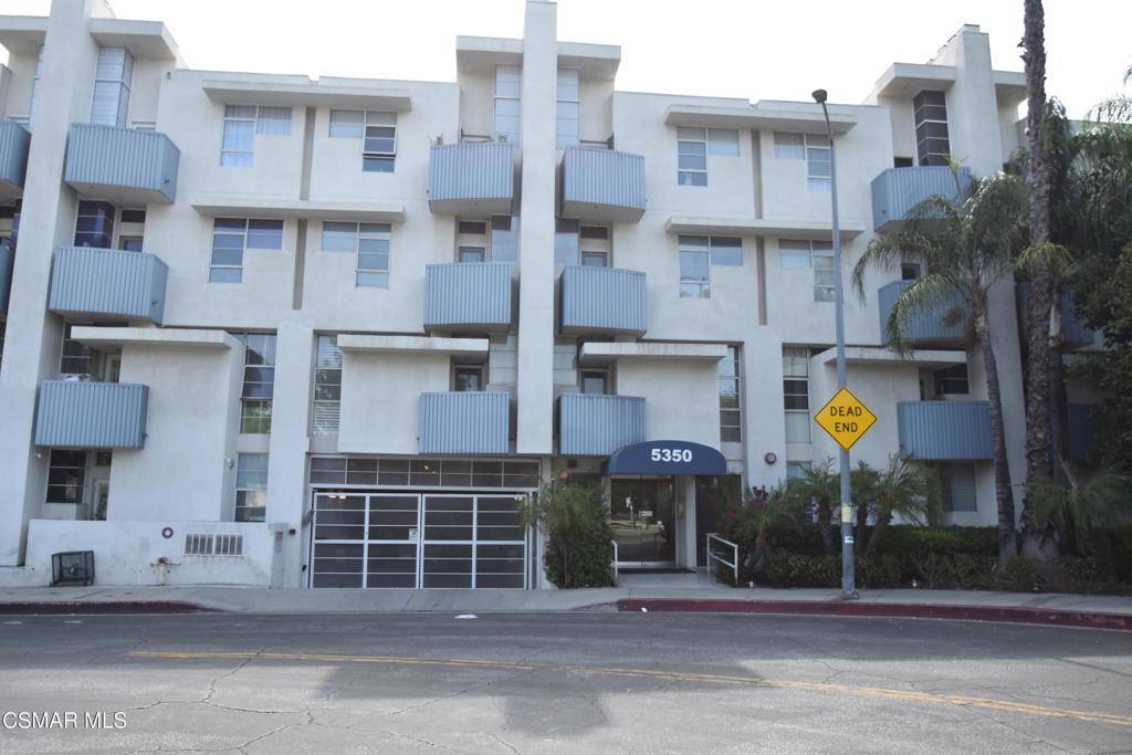 Encino, CA 91316,5350 White Oak AVE #105