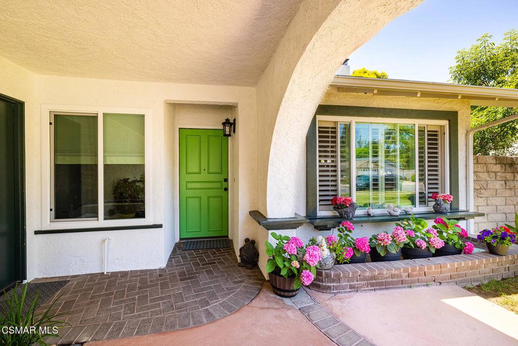 Agoura Hills, CA 91301,30428 Sandtrap DR