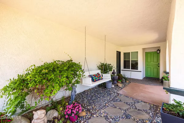 30428 Sandtrap DR, Agoura Hills, CA 91301