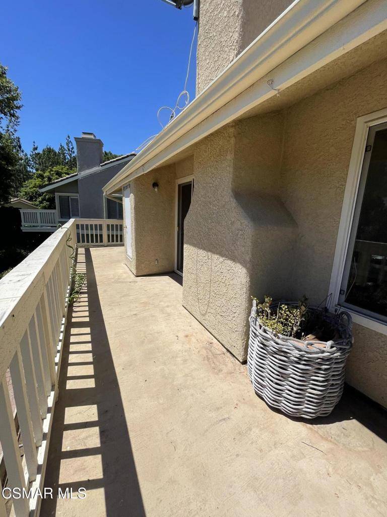Oak Park, CA 91377,668 Cervantes CT