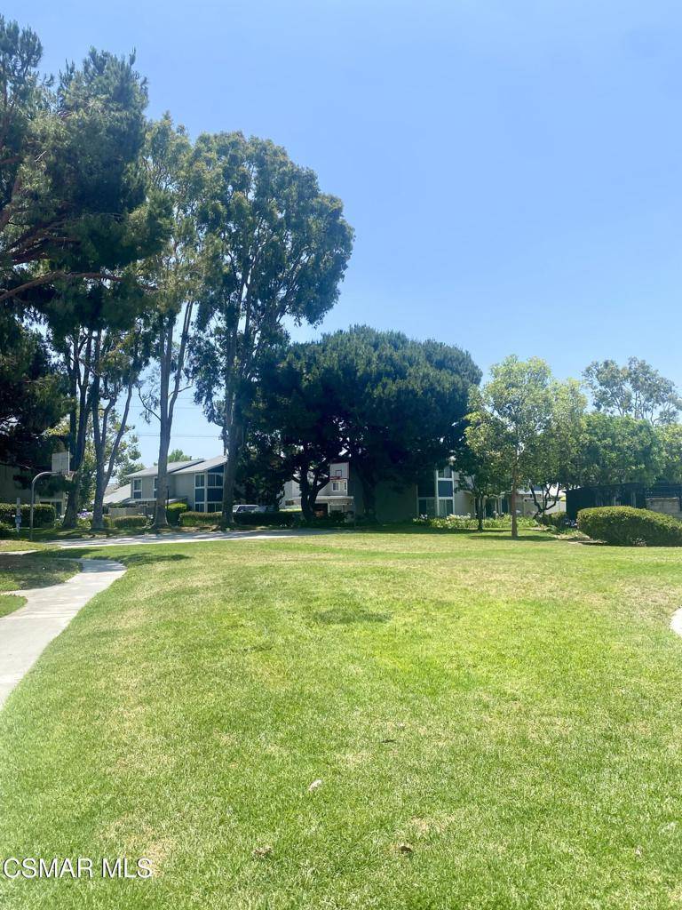 Santa Ana, CA 92704,2703 Meadowwood #64