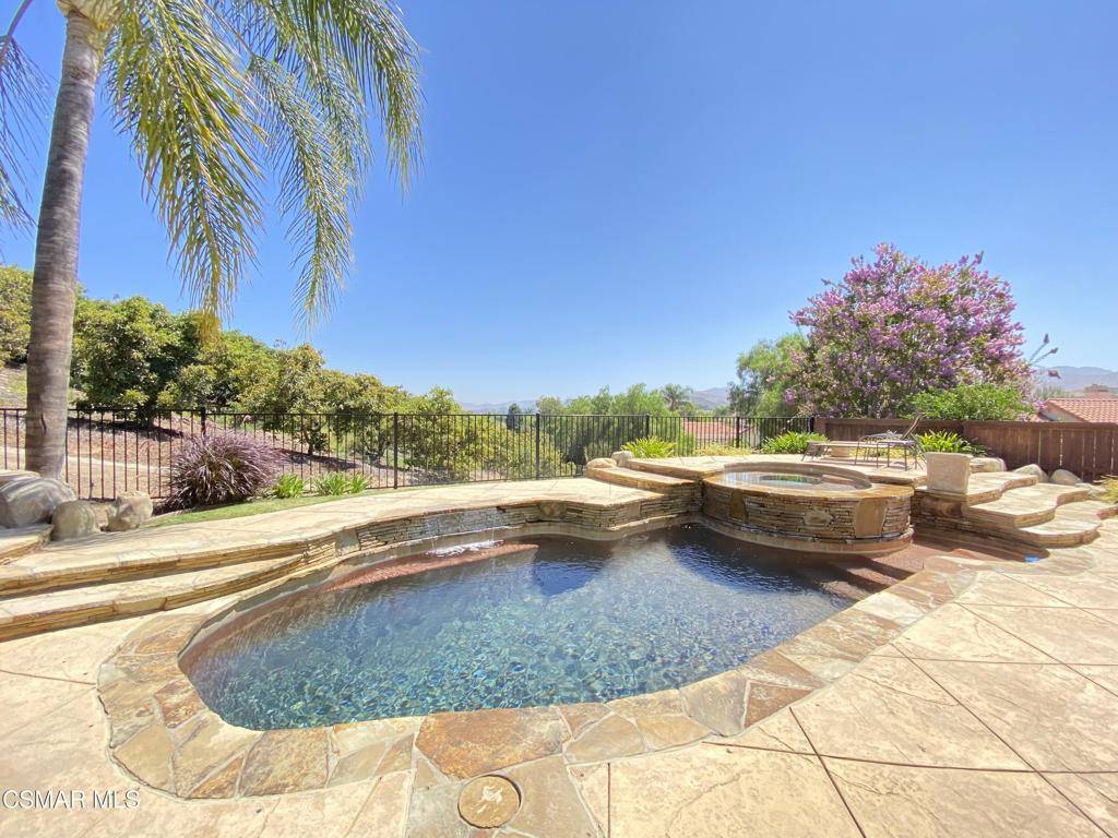 Simi Valley, CA 93065,1061 Shoal Creek CT