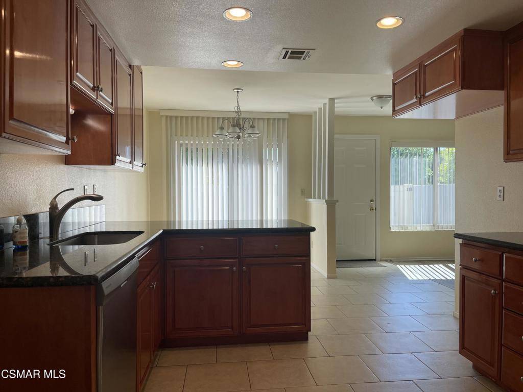 Thousand Oaks, CA 91362,1788 E Avenida De Las Flores
