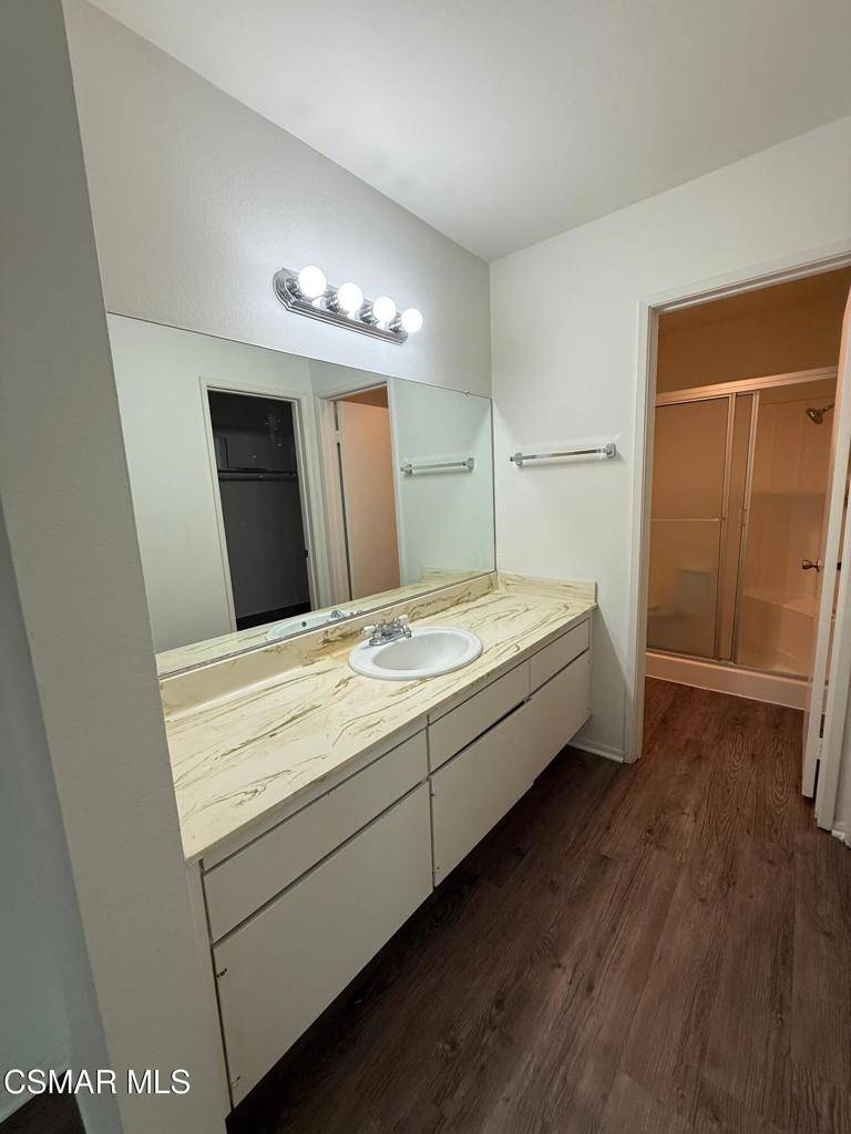 Calabasas, CA 91302,4618 Park Granada #65