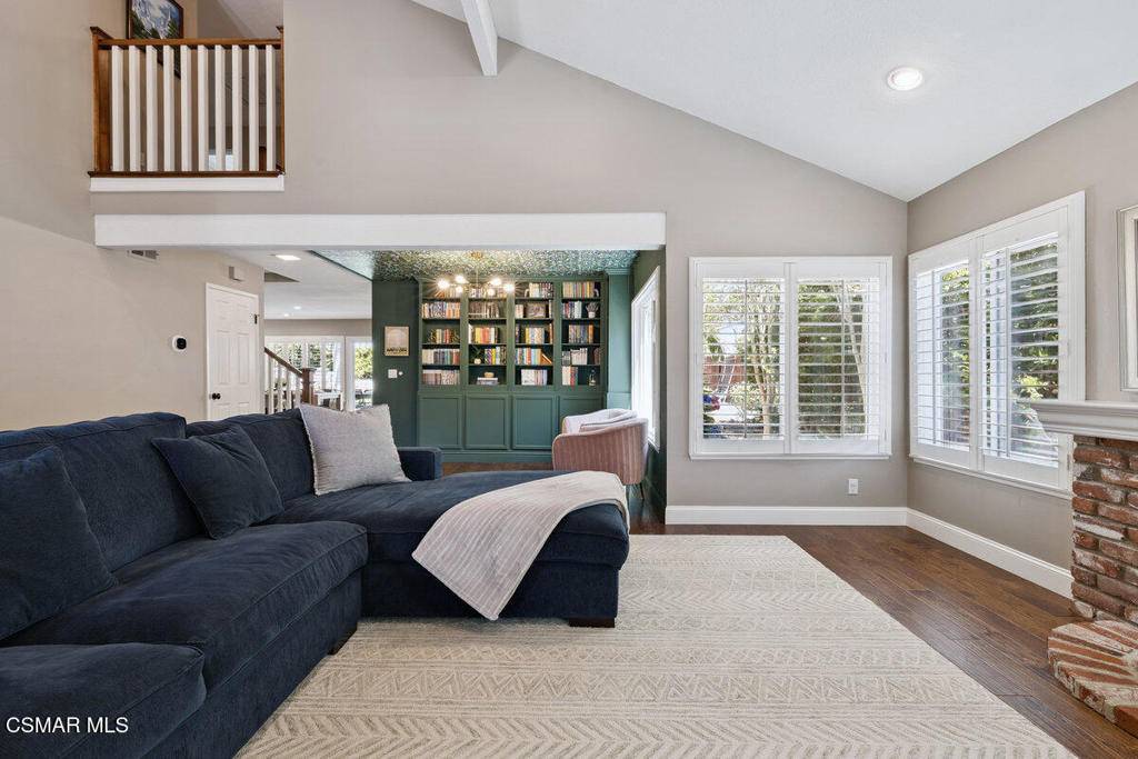 Newbury Park, CA 91320,475 Blackhawk DR