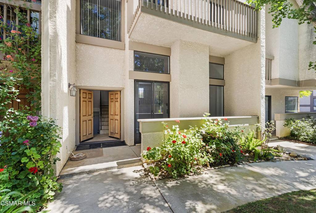 26001 Alizia Canyon DR #B, Calabasas, CA 91302
