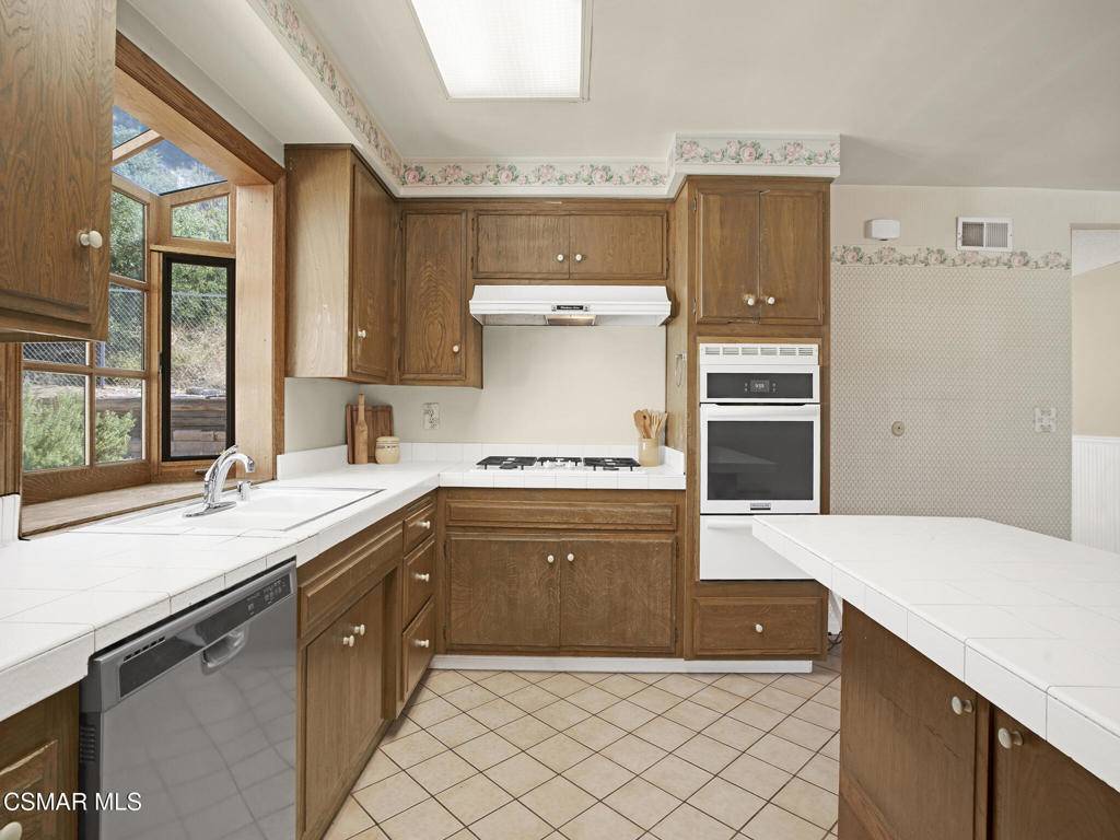 Simi Valley, CA 93063,6791 Tapley ST