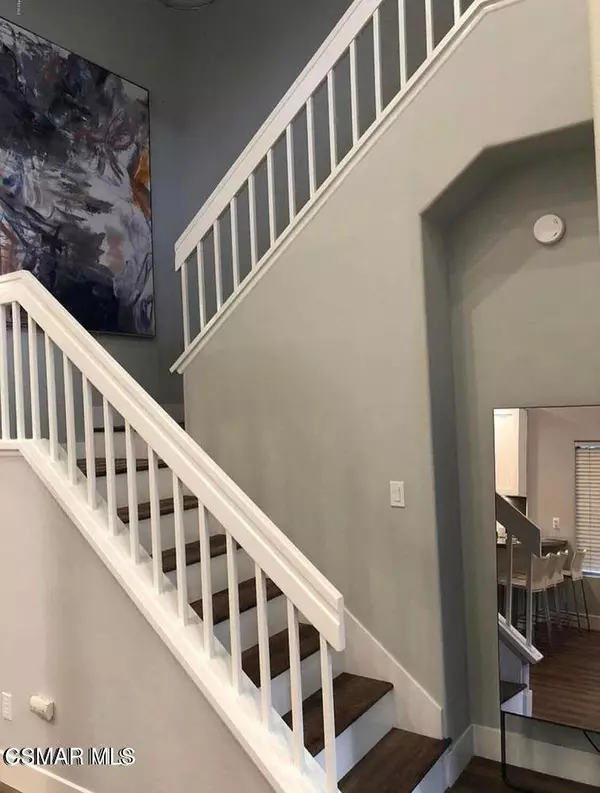 Oak Park, CA 91377,4895 Santo DR
