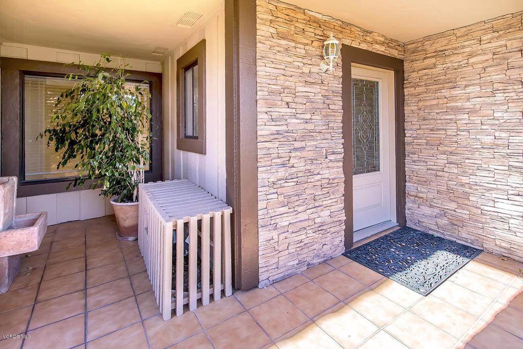 Westlake Village, CA 91361,2399 Windward CIR