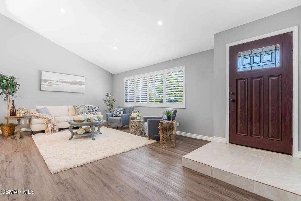 Thousand Oaks, CA 91360,1164 Calle Almendro