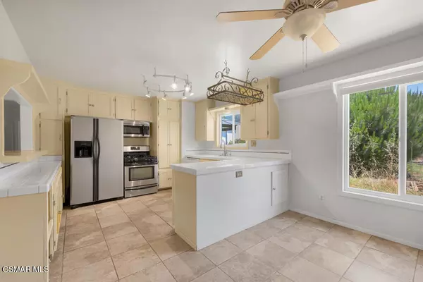 Simi Valley, CA 93063,6366 Marsha AVE