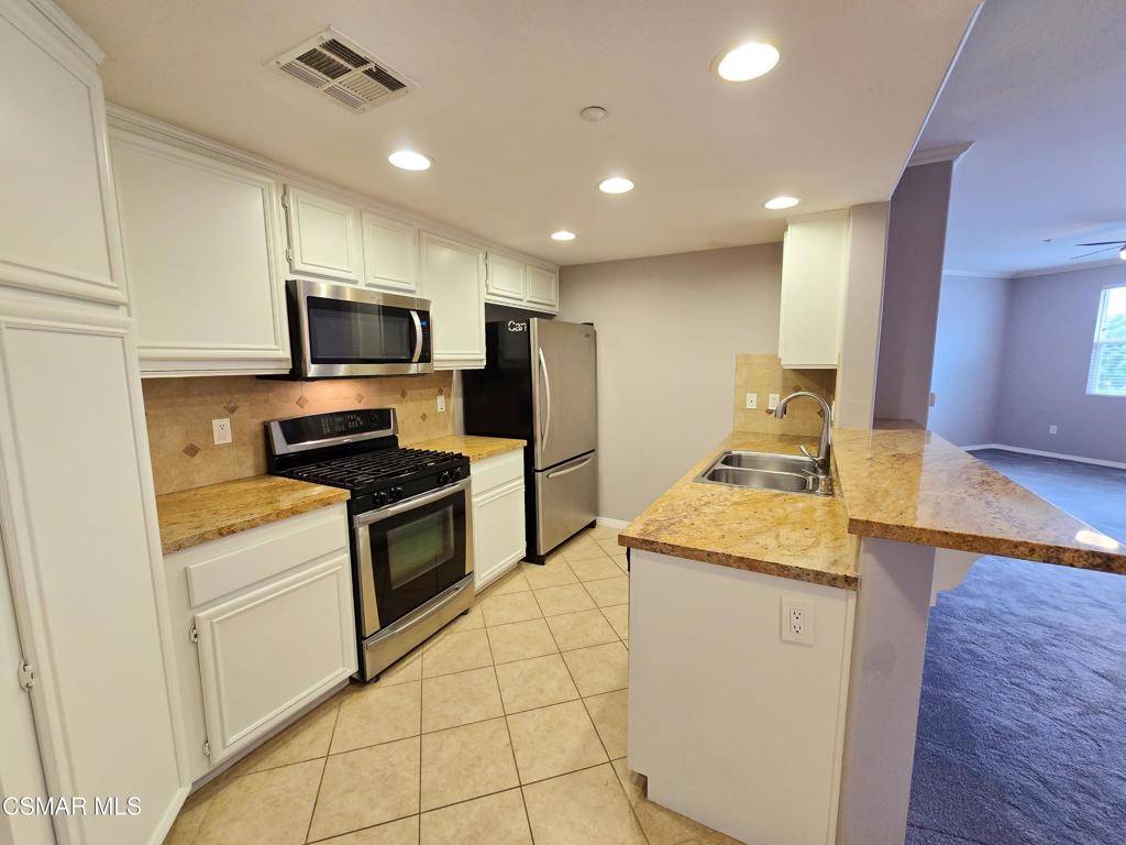Camarillo, CA 93012,259 Riverdale CT #252