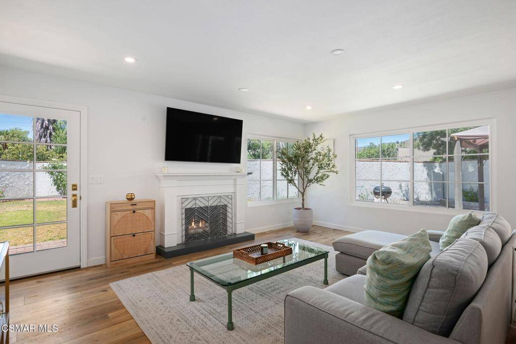 Agoura Hills, CA 91301,5677 Slicers CIR