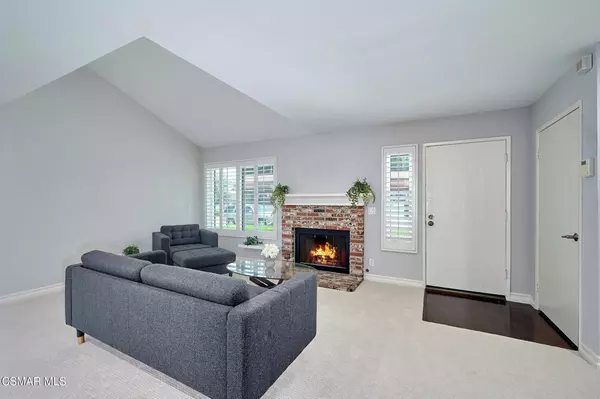 West Hills, CA 91307,24425 Vanowen ST #82