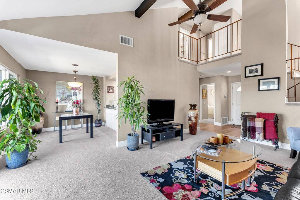 Newbury Park, CA 91320,651 Valley Oak LN