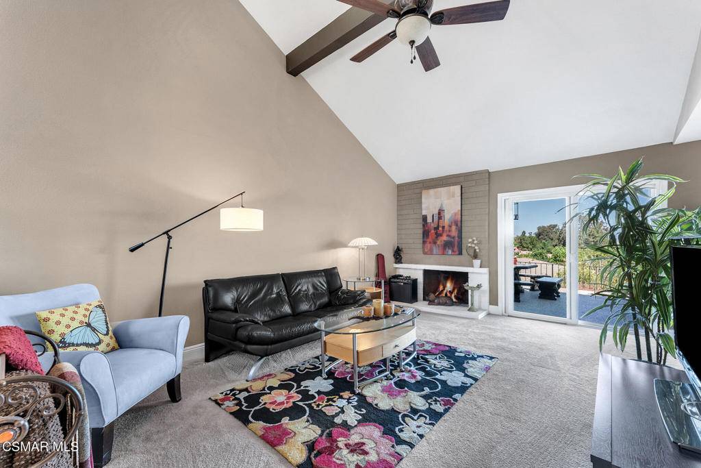 Newbury Park, CA 91320,651 Valley Oak LN