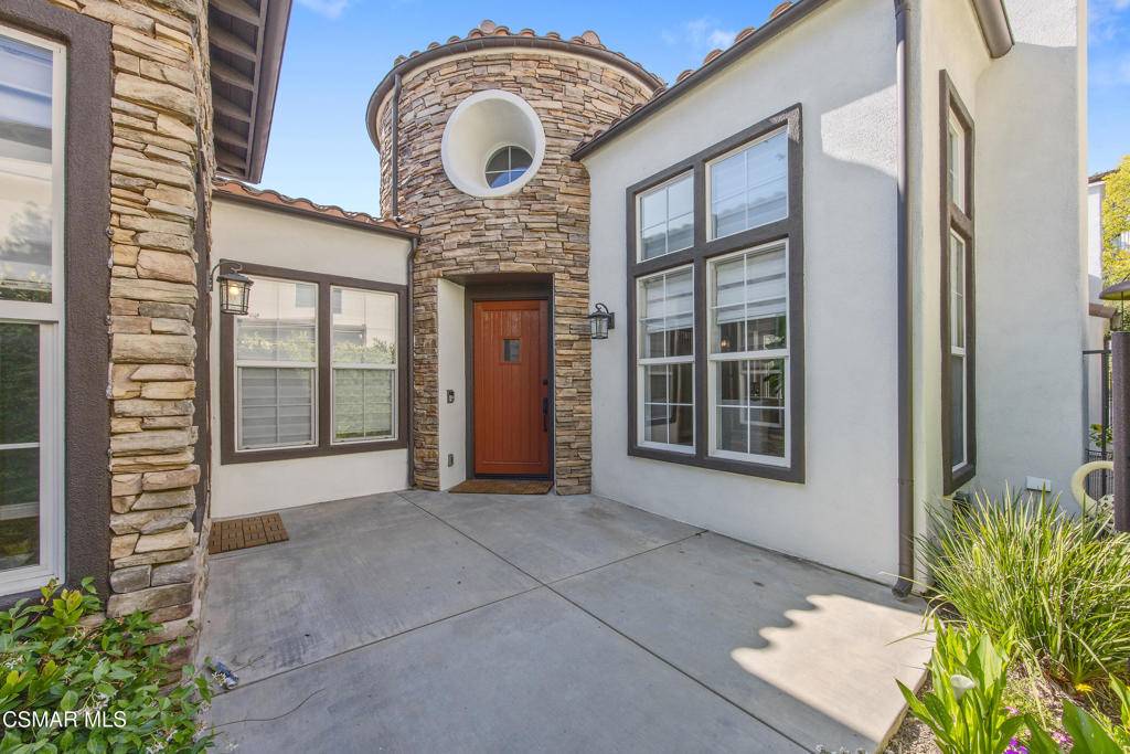 Thousand Oaks, CA 91362,2463 Springbrook ST