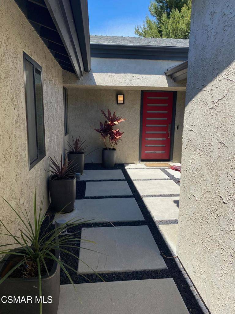 Thousand Oaks, CA 91360,4284 Silverado DR