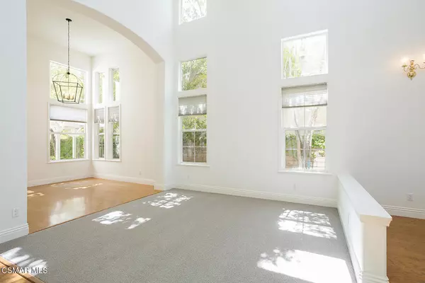 Oak Park, CA 91377,1034 Lambourne PL