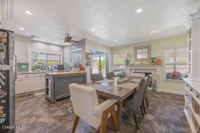 Newbury Park, CA 91320,724 American Oaks AVE