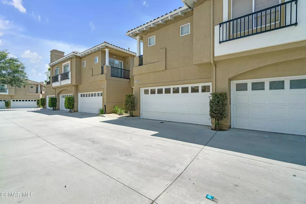 Moorpark, CA 93021,11543 Treeview CT
