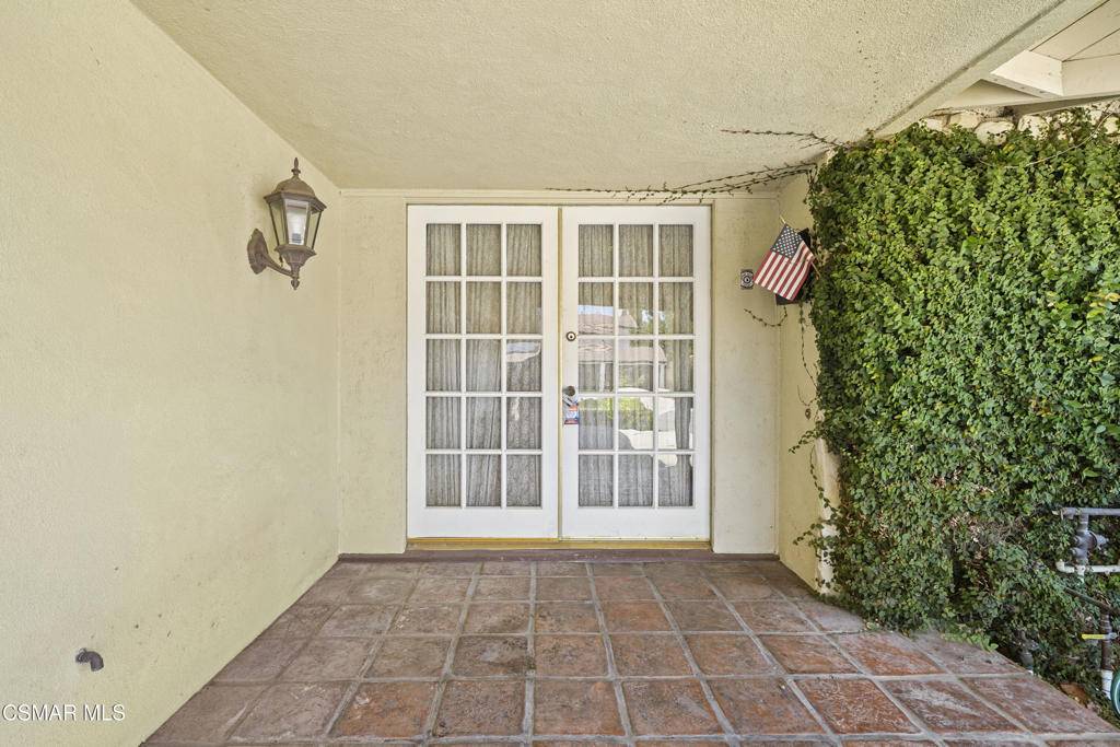 Westlake Village, CA 91361,31916 Foxmoor CT