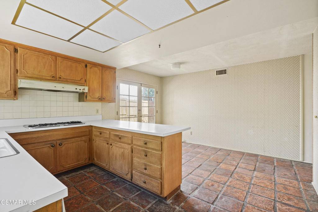 Westlake Village, CA 91361,31916 Foxmoor CT