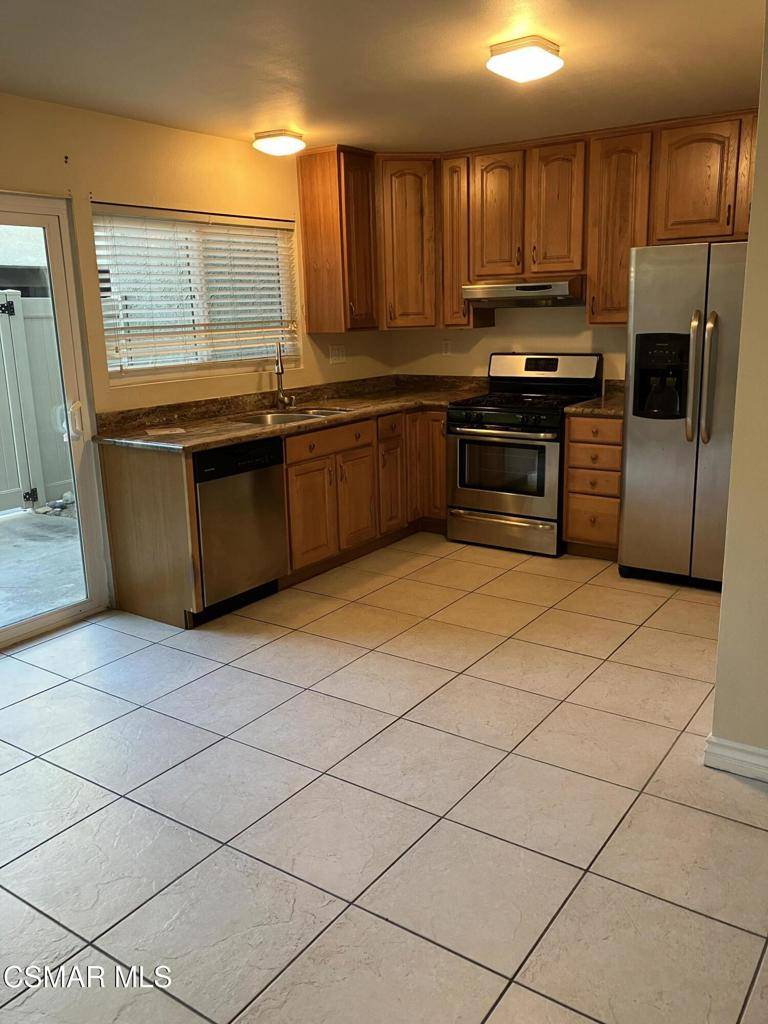 463 Serento CIR, Thousand Oaks, CA 91360