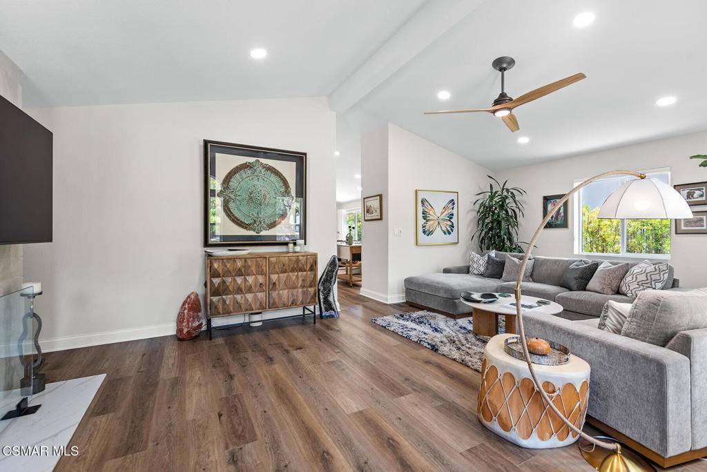 Westlake Village, CA 91361,163 Little John LN