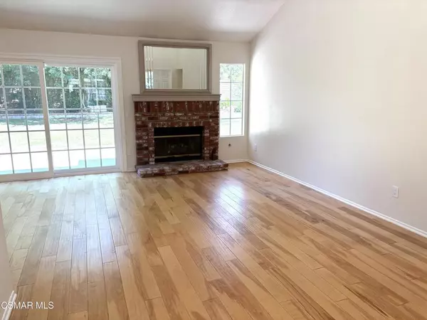 Simi Valley, CA 93063,5531 Barnard ST