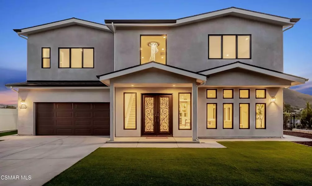 252 Capri DR, Simi Valley, CA 93065