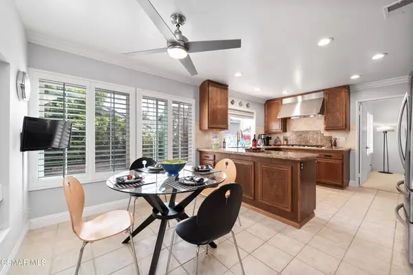 Moorpark, CA 93021,11556 Coralberry CT