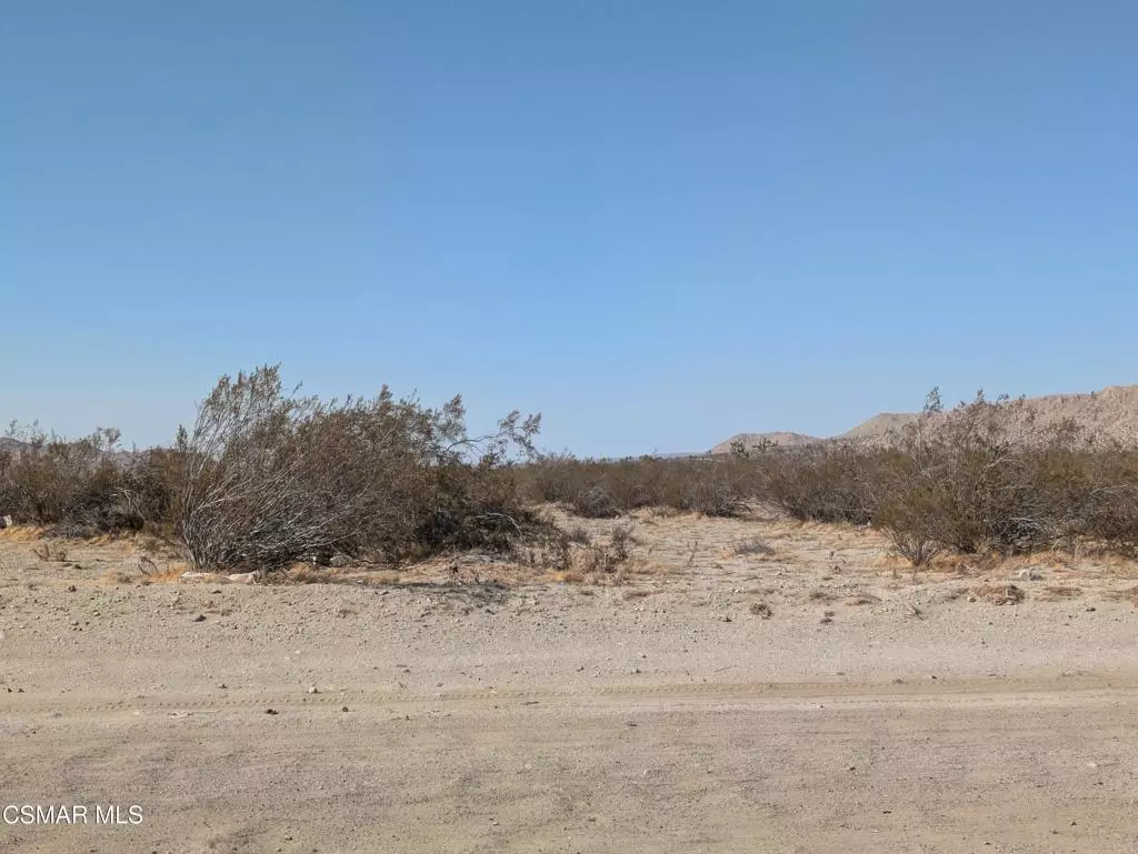 Palmdale, CA 93550,157 Avenue R #14