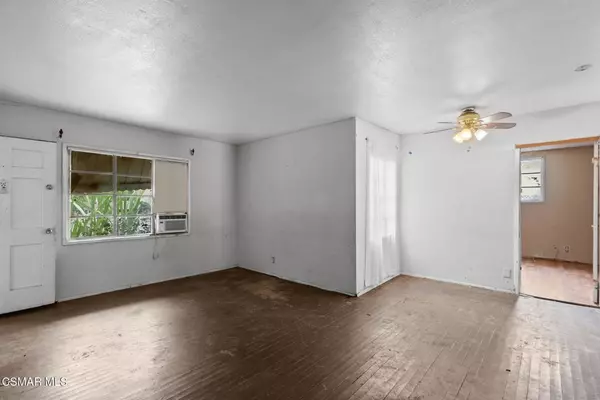 Encino, CA 91316,17917 Burbank BLVD