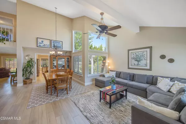 Newbury Park, CA 91320,863 Tupelo Wood CT