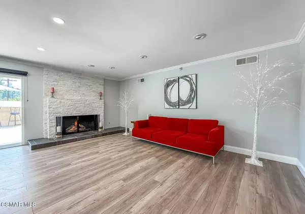Woodland Hills, CA 91364,23225 Cass AVE